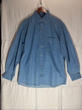 Men's Light Blue Denim Button-Down Shirt with Chest Pocket 100% Cotton